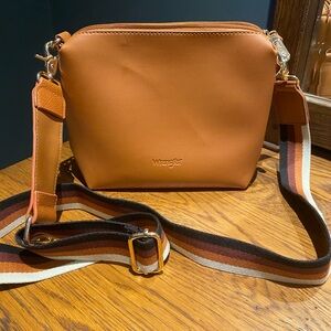 Wrangler Crossbody
